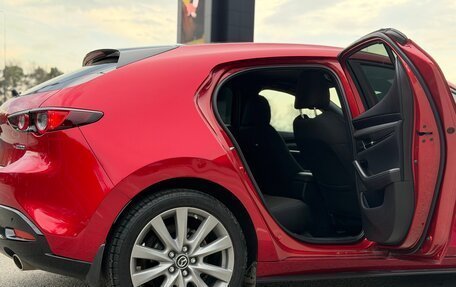 Mazda 3, 2019 год, 1 750 000 рублей, 13 фотография