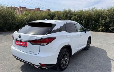 Lexus RX IV рестайлинг, 2019 год, 4 399 000 рублей, 5 фотография