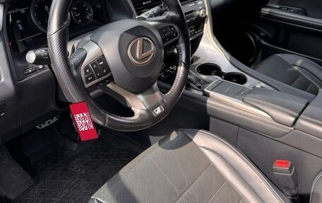 Lexus RX IV рестайлинг, 2019 год, 4 399 000 рублей, 8 фотография
