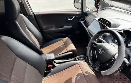 Honda Fit Shuttle I рестайлинг, 2011 год, 949 000 рублей, 11 фотография