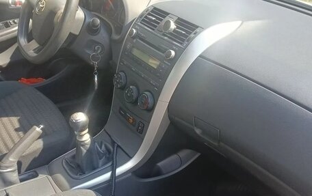 Toyota Corolla, 2010 год, 780 000 рублей, 6 фотография