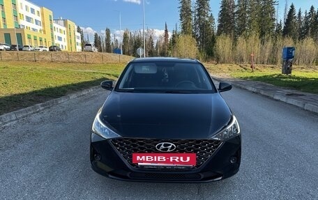 Hyundai Solaris II рестайлинг, 2022 год, 1 850 000 рублей, 2 фотография
