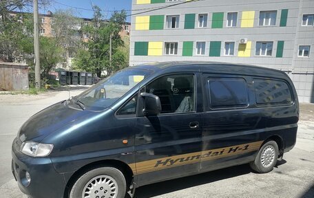 Hyundai H-1 II рестайлинг, 2000 год, 990 000 рублей, 3 фотография