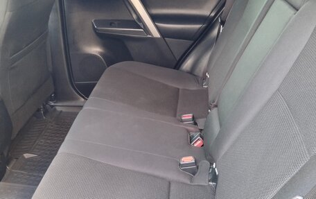 Toyota RAV4, 2017 год, 2 499 000 рублей, 21 фотография