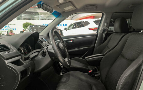 Suzuki Swift IV, 2011 год, 730 000 рублей, 20 фотография
