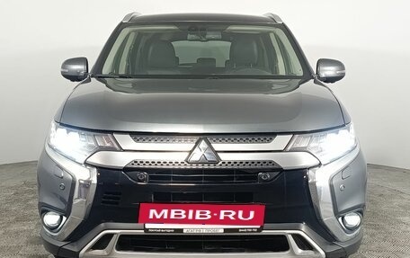 Mitsubishi Outlander III рестайлинг 3, 2019 год, 2 720 000 рублей, 2 фотография