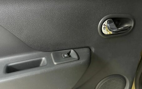 Renault Sandero II рестайлинг, 2016 год, 748 000 рублей, 19 фотография