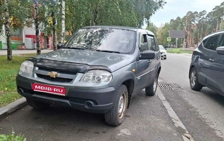 Chevrolet Niva I рестайлинг, 2012 год, 310 000 рублей, 1 фотография