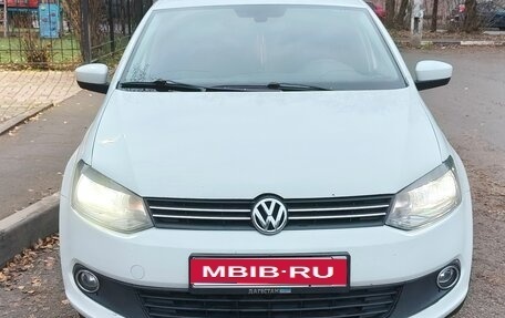 Volkswagen Polo VI (EU Market), 2015 год, 835 000 рублей, 1 фотография