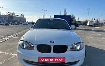 BMW 1 серия, 2010 год, 900 000 рублей, 1 фотография