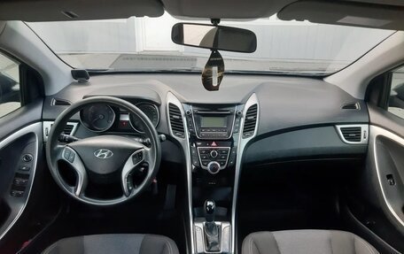 Hyundai i30 II рестайлинг, 2012 год, 1 000 000 рублей, 8 фотография