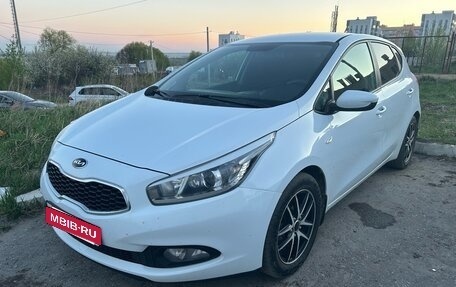 KIA cee'd III, 2014 год, 1 300 000 рублей, 2 фотография