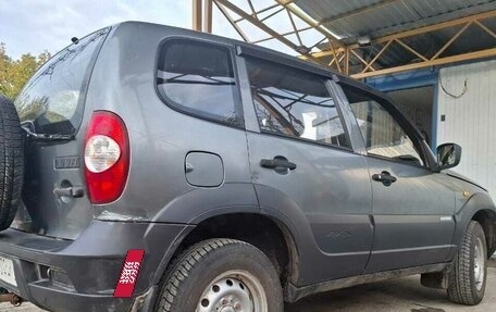 Chevrolet Niva I рестайлинг, 2012 год, 310 000 рублей, 4 фотография