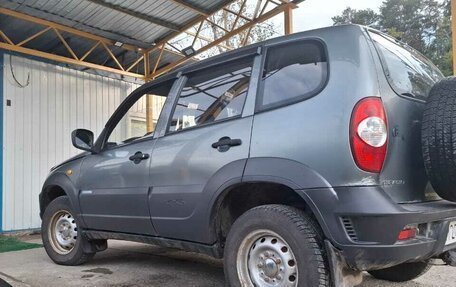 Chevrolet Niva I рестайлинг, 2012 год, 310 000 рублей, 5 фотография