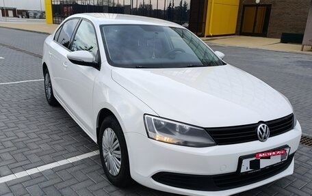 Volkswagen Jetta VI, 2014 год, 900 000 рублей, 4 фотография