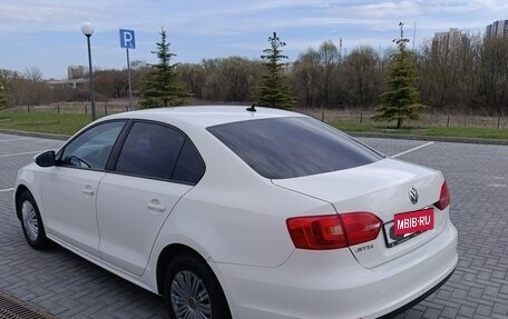 Volkswagen Jetta VI, 2014 год, 900 000 рублей, 6 фотография