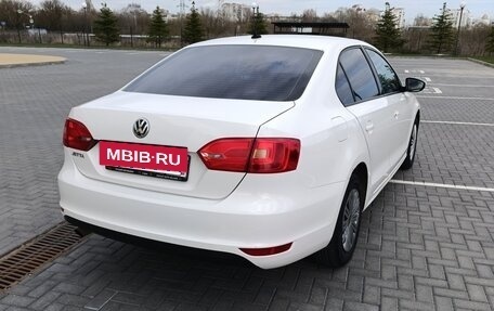 Volkswagen Jetta VI, 2014 год, 900 000 рублей, 8 фотография