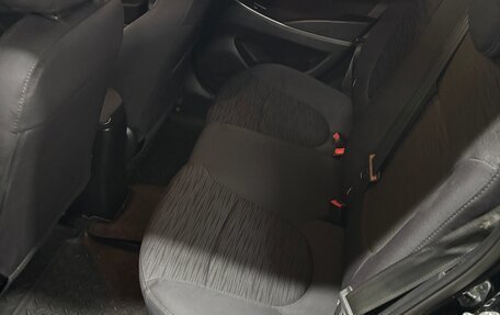 Hyundai Solaris II рестайлинг, 2015 год, 1 000 000 рублей, 11 фотография