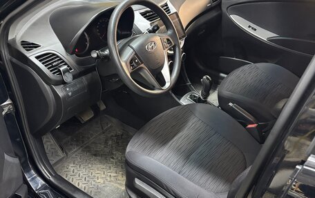 Hyundai Solaris II рестайлинг, 2015 год, 1 000 000 рублей, 13 фотография