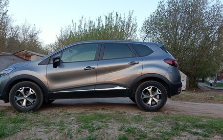 Renault Kaptur I рестайлинг, 2021 год, 1 590 000 рублей, 5 фотография