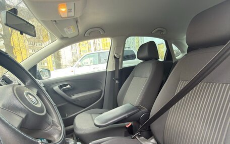 Volkswagen Polo VI (EU Market), 2011 год, 615 000 рублей, 6 фотография