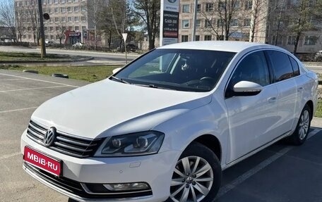 Volkswagen Passat B7, 2011 год, 910 000 рублей, 1 фотография