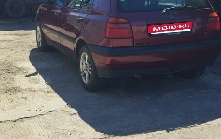 Volkswagen Golf III, 1994 год, 250 000 рублей, 2 фотография