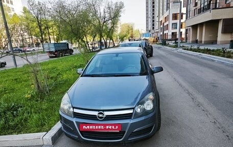 Opel Astra H, 2004 год, 405 000 рублей, 2 фотография
