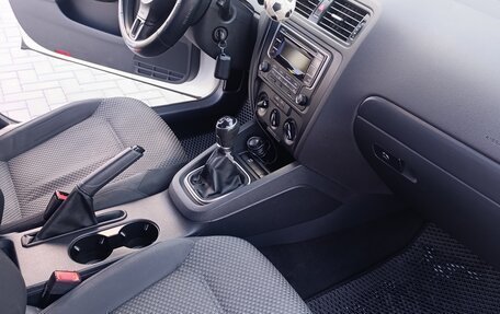 Volkswagen Jetta VI, 2014 год, 900 000 рублей, 11 фотография