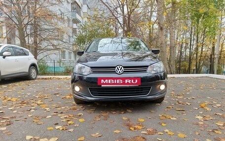 Volkswagen Polo VI (EU Market), 2011 год, 595 000 рублей, 2 фотография