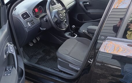Volkswagen Polo VI (EU Market), 2011 год, 595 000 рублей, 18 фотография