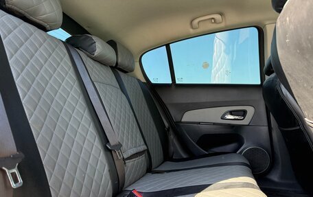 Chevrolet Cruze II, 2013 год, 800 000 рублей, 4 фотография