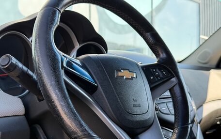 Chevrolet Cruze II, 2013 год, 800 000 рублей, 13 фотография