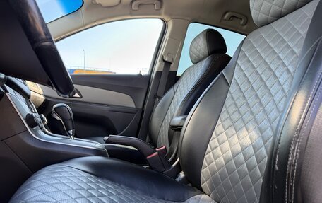 Chevrolet Cruze II, 2013 год, 800 000 рублей, 12 фотография
