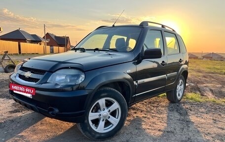 Chevrolet Niva I рестайлинг, 2016 год, 500 000 рублей, 4 фотография