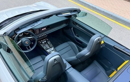Porsche 911, 2023 год, 20 900 000 рублей, 15 фотография