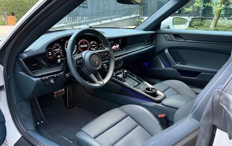 Porsche 911, 2023 год, 20 900 000 рублей, 20 фотография