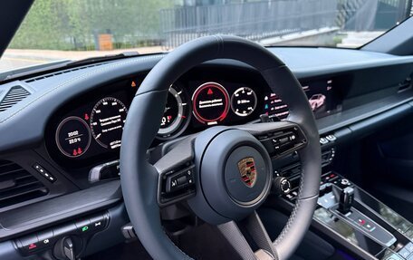 Porsche 911, 2023 год, 20 900 000 рублей, 21 фотография