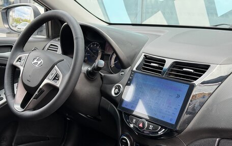 Hyundai Solaris II рестайлинг, 2015 год, 1 100 000 рублей, 10 фотография