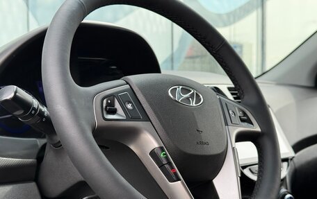 Hyundai Solaris II рестайлинг, 2015 год, 1 100 000 рублей, 12 фотография