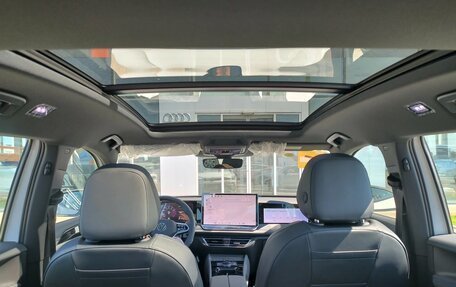 Volkswagen Tiguan, 2026 год, 4 750 000 рублей, 27 фотография