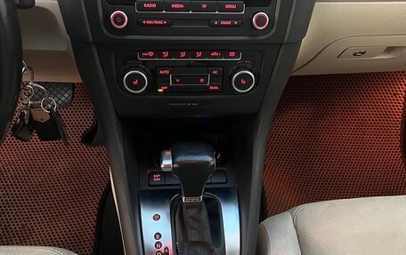 Volkswagen Golf VI, 2010 год, 1 100 000 рублей, 12 фотография