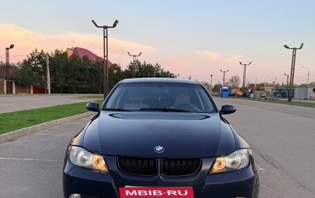 BMW 3 серия, 2005 год, 750 000 рублей, 2 фотография
