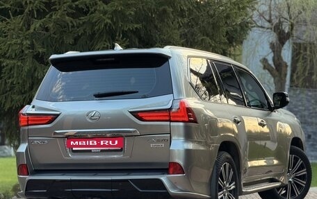 Lexus LX III, 2018 год, 5 750 000 рублей, 7 фотография