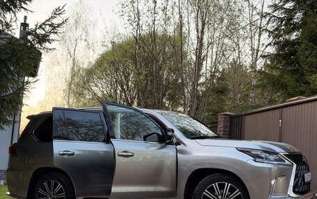 Lexus LX III, 2018 год, 5 750 000 рублей, 20 фотография