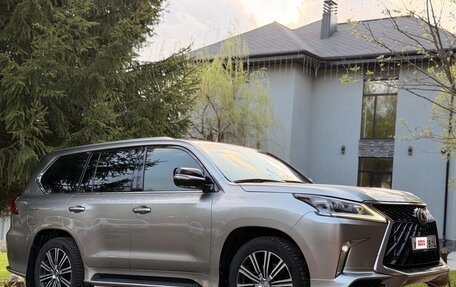 Lexus LX III, 2018 год, 5 750 000 рублей, 26 фотография