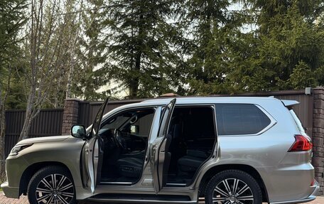Lexus LX III, 2018 год, 5 750 000 рублей, 28 фотография