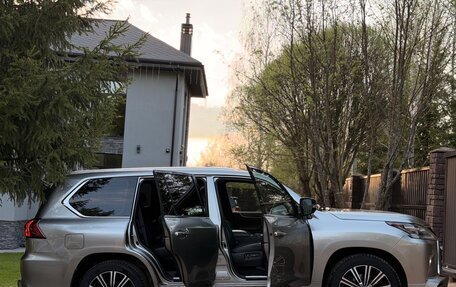 Lexus LX III, 2018 год, 5 750 000 рублей, 34 фотография