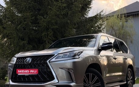 Lexus LX III, 2018 год, 5 750 000 рублей, 38 фотография