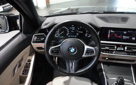 BMW 3 серия, 2021 год, 3 670 000 рублей, 14 фотография